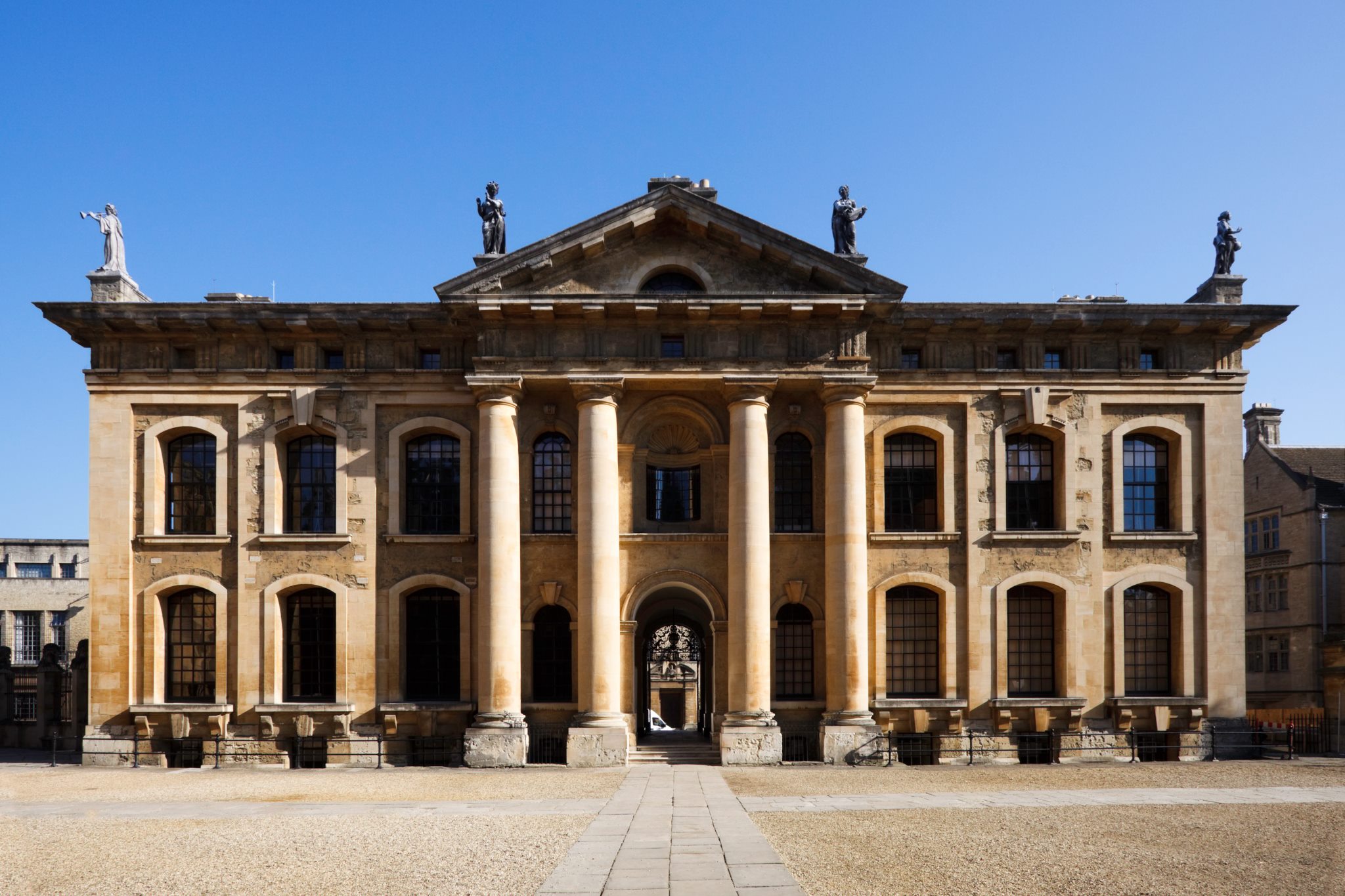 جامعة أكسفورد – The University of Oxford