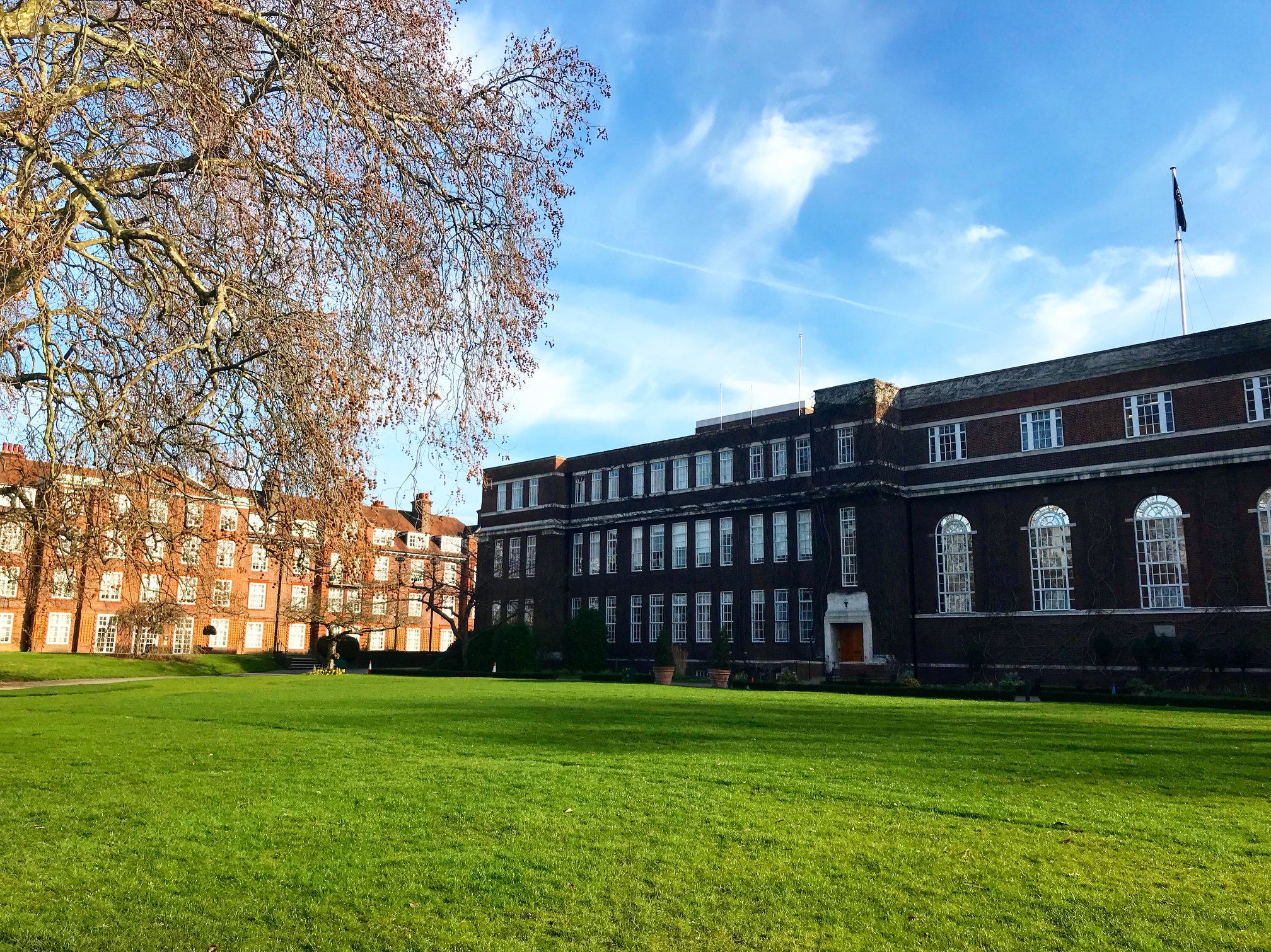 جامعة ريجنتز لندن – Regent’s University London
