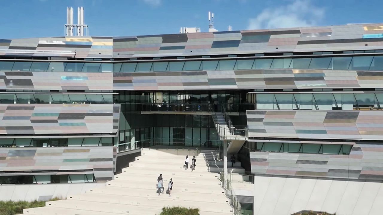 جامعة فيكتوريا – University Victoria