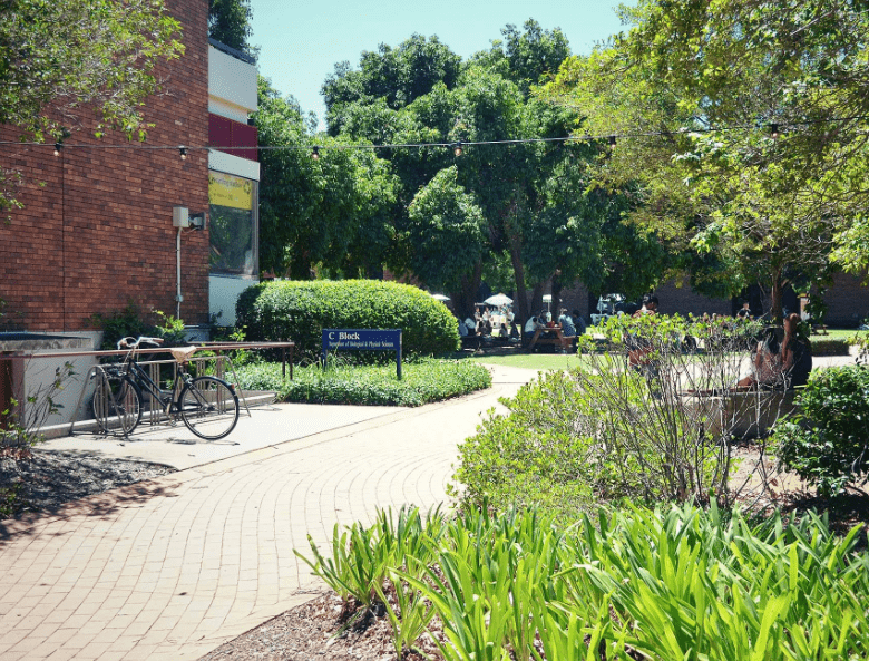جامعة جنوب كوينزلاند – UNIVERSITY of SOUTHERN QUEENSLAND USQ