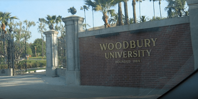 جامعة وودبري – Woodbury University
