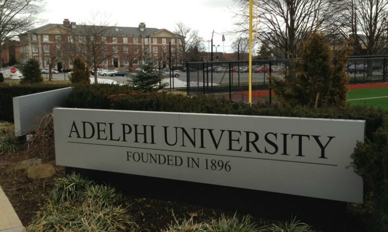 جامعة ادلفي Adelphi University