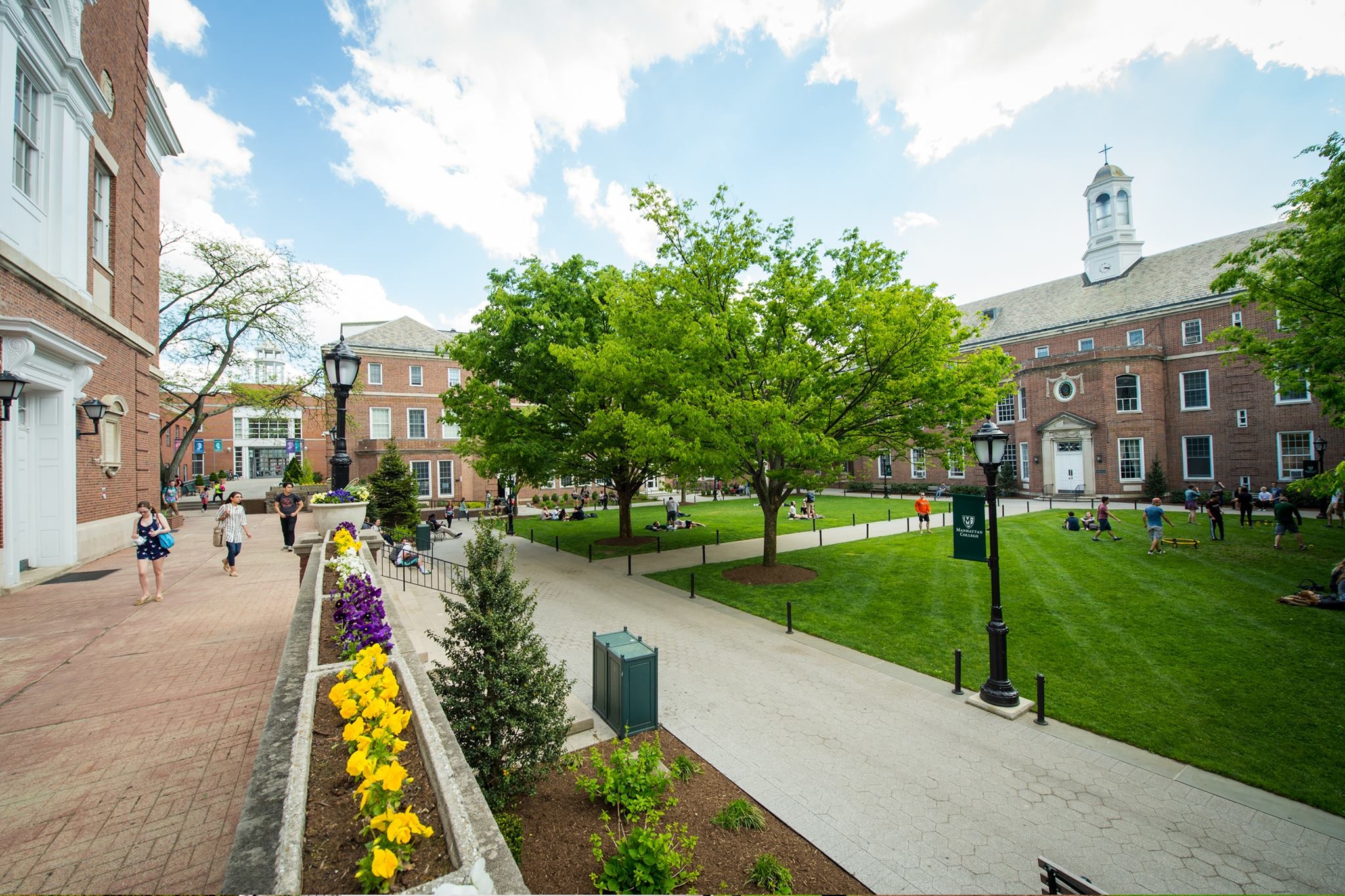 كلية مانهاتن Manhattan College