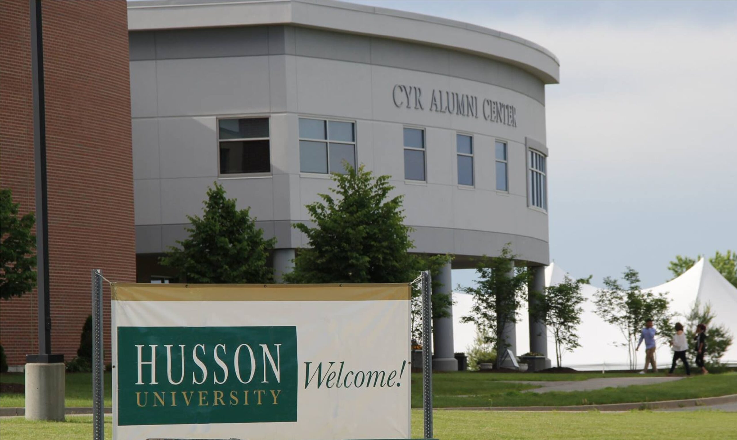 جامعة هوسون Husson University