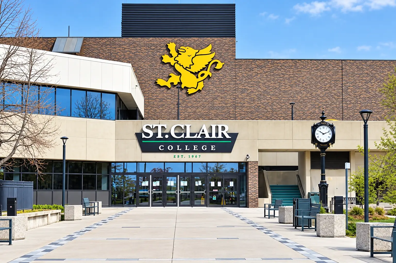 كلية سانت كلير St. Clair College